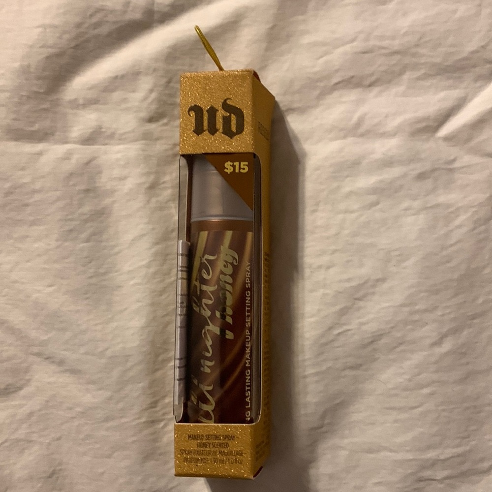 New In Box - Urban Decay Honey Long Lasting Setting Spray